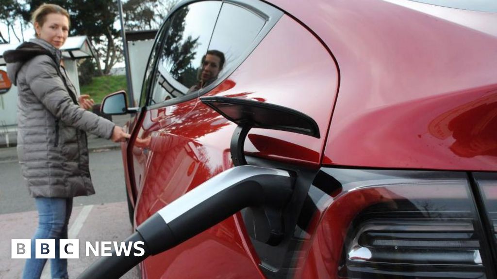 Catl ผู้ผลิตแบตเตอรี่ Tesla เชื่อว่าหุ้นเปิดตัวในฮ่องกง