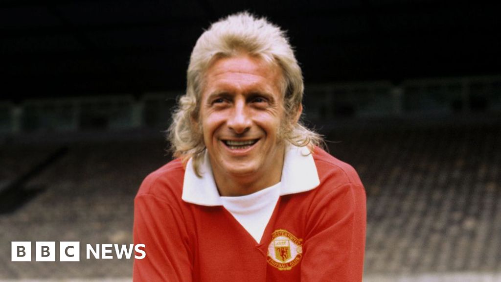 Penghormatan mengalir untuk ‘pahlawan satu generasi’ sepak bola Denis Law