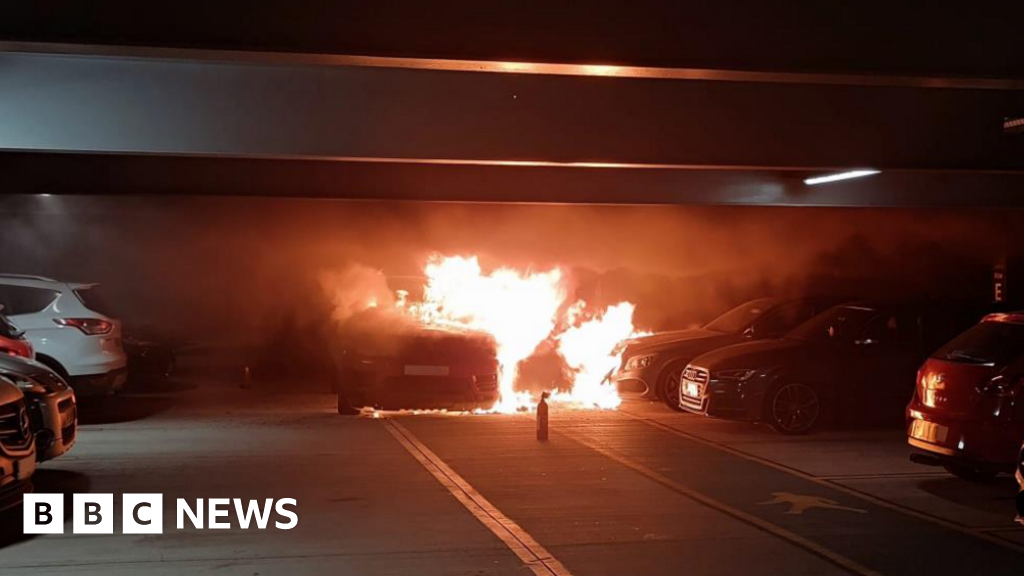 Luton Airport Car Park Fire Ev www.bbc.co.uk