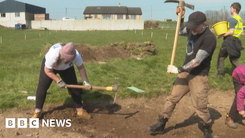 Downpatrick: Community digging up relics of the past