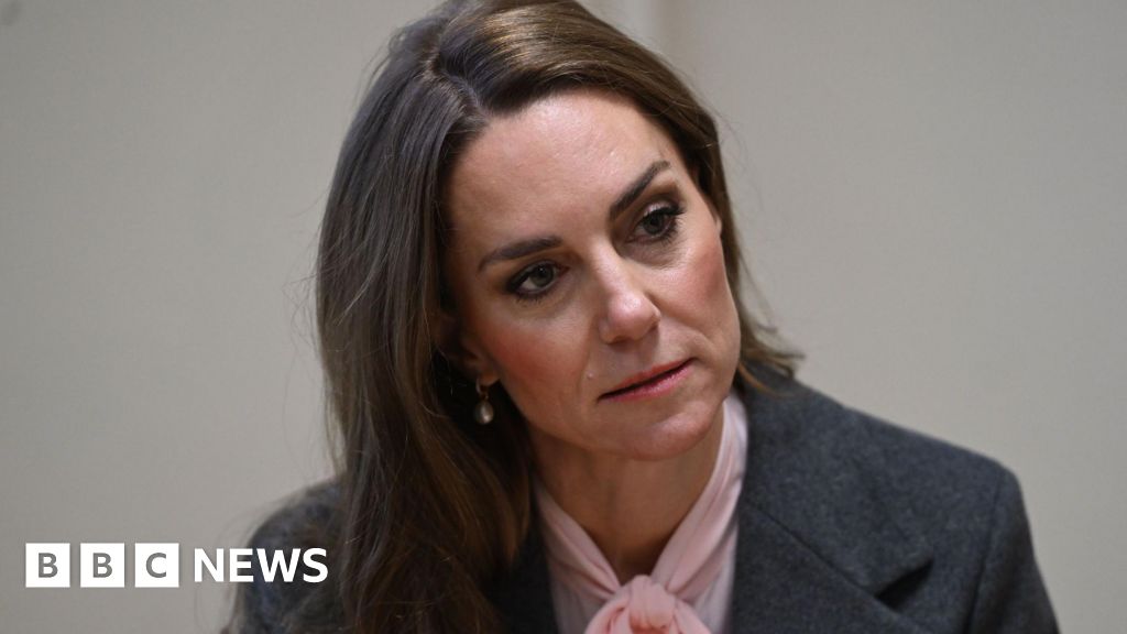 Catherine and William visit Southport families