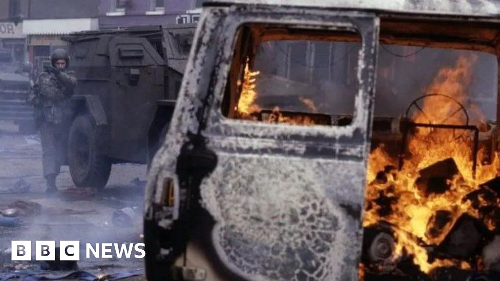 Mixed reaction to UK-Ireland Troubles legacy deal