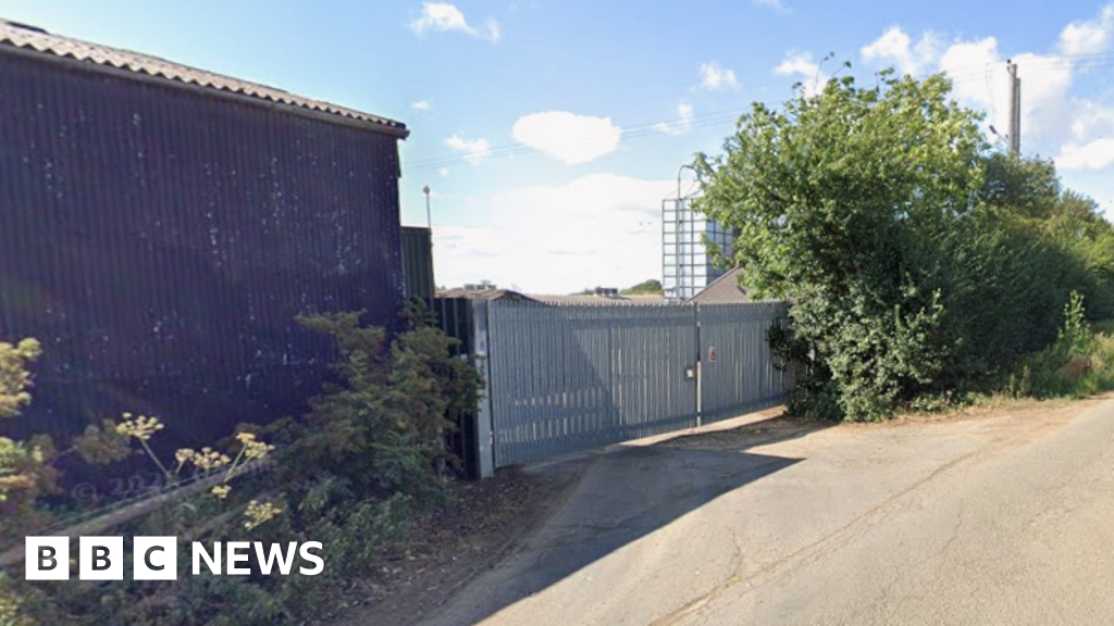 bbc.co.uk - Alec Blackman - Controversial Warwickshire pig farm to become housing