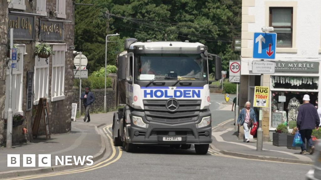 bbc.co.uk - Walshaw Moor wind farm could cause huge rise in Dales HGV traffic