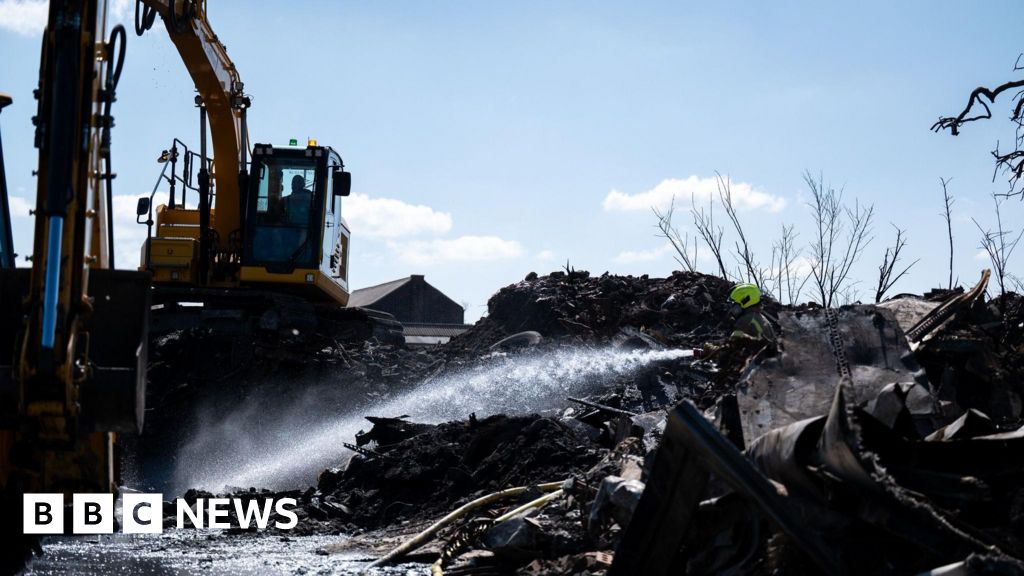 bbc.co.uk - Greig Watson - Fire crews leave scene of 10-day Sutton Bonington industrial fire