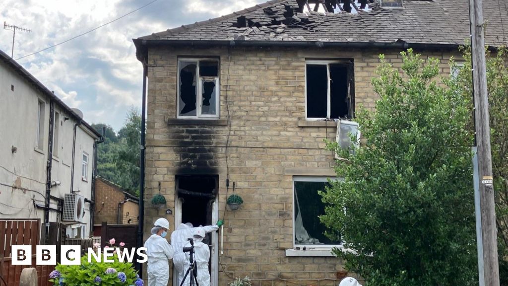 Huddersfield fire: Girl, 8, and woman die after ‘suspicious’ house blaze