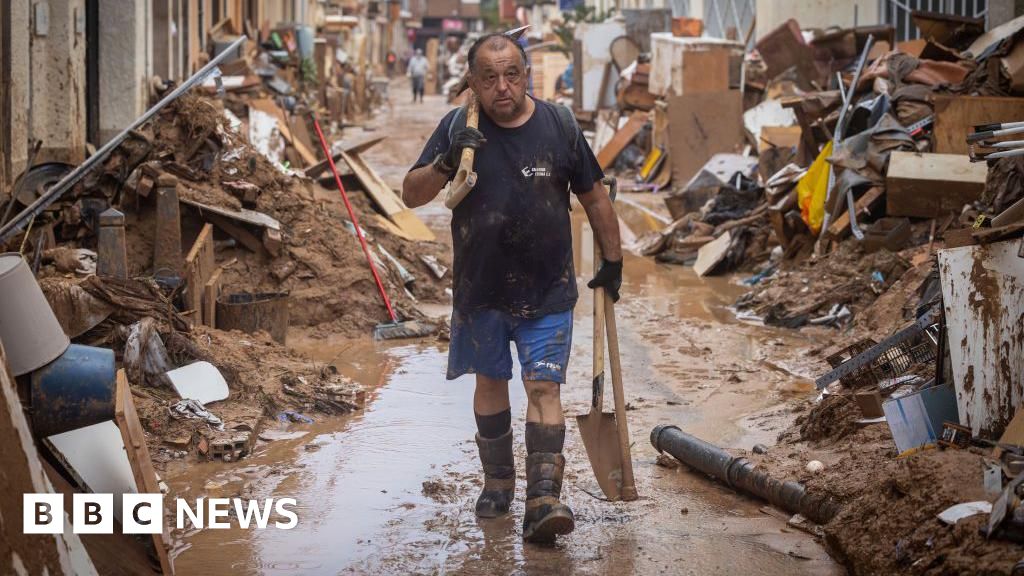 Fresh flooding hits Barcelona as Spain rescuers search underground parking