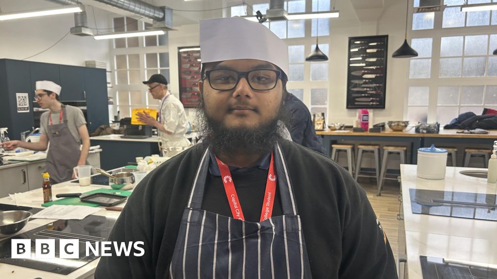 Hospitality sector could shed 100,000 more jobs, trade body warns