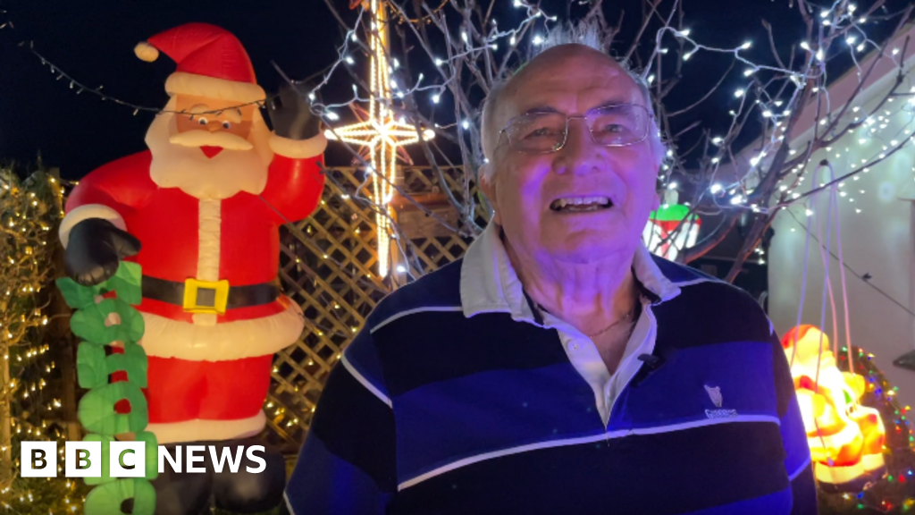 Devon Christmas Display Raises £73k For Children's Charity