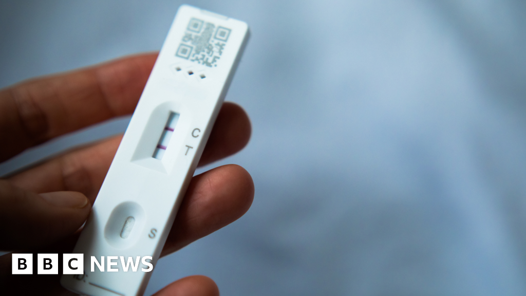 Guernsey islanders urged to test for Covid before visiting vulnerable