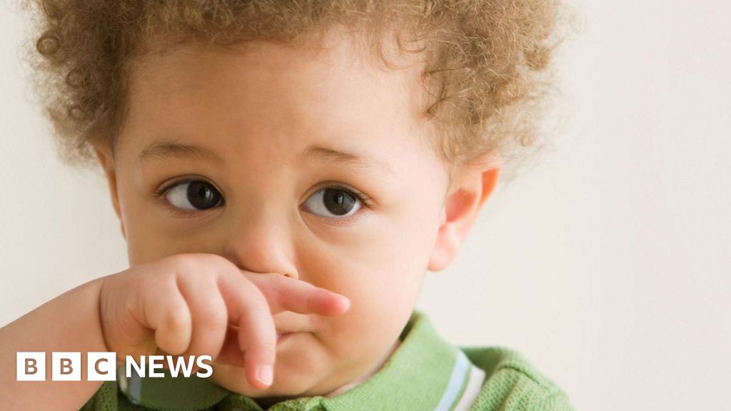 Shropshire: Whooping cough vaccine push after two babies die – BBC News