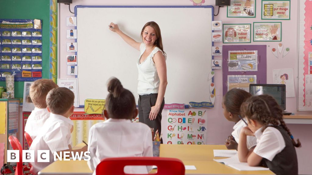 Wales aiming to match England on teachers' pay award, minister says