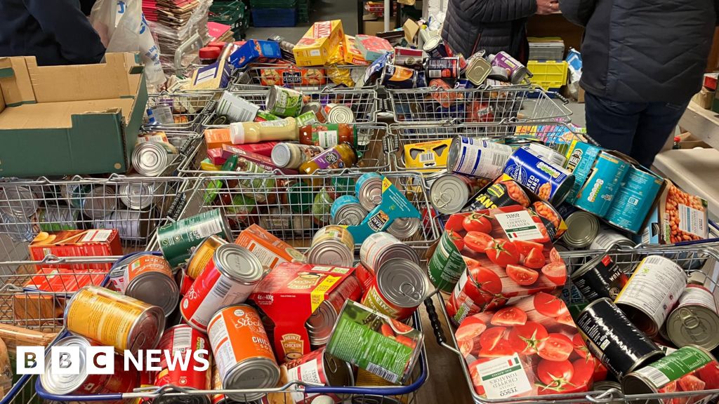 'I cried when I opened my first food bank delivery'