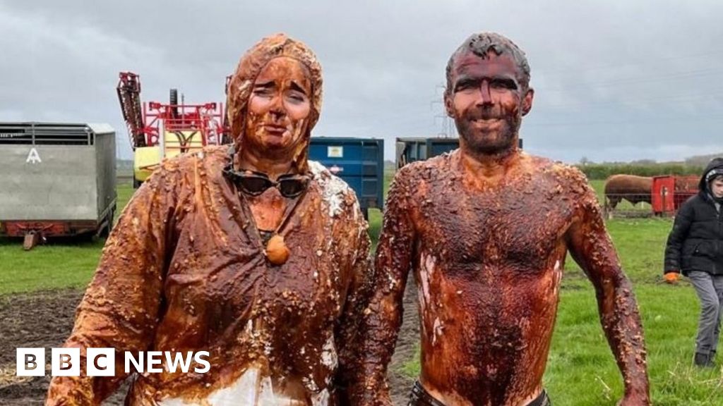 Messy Blackening wedding tradition causing a clean-up headache - BBC News