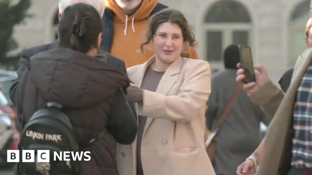 Pregnant British teen freed from Georgia jail after drug smuggling charge