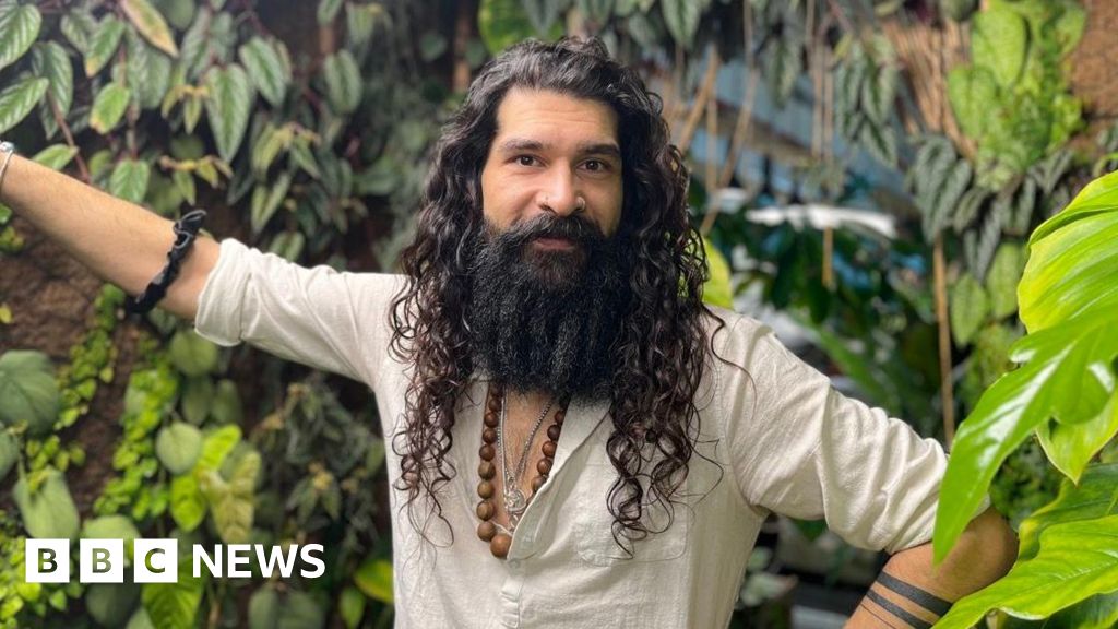 ‘It’s joy in a pot’: Why houseplants could make you happier