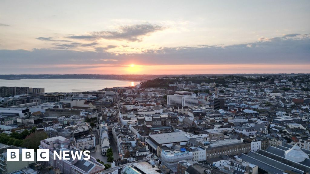 bbc.co.uk - Lisa Young - Latest Jersey credit rating welcomed by government - BBC News
