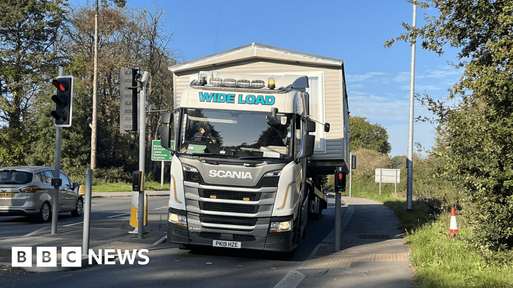 Lorry Driver Arrested for Drug Driving After Caravan Blocks A27 in East Sussex