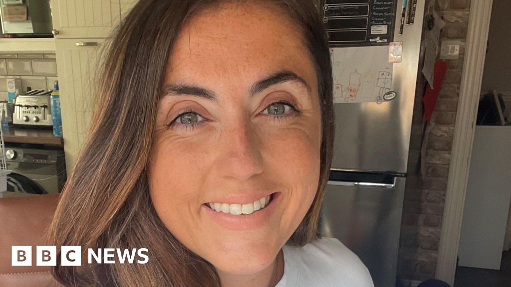 Drop in fines for Essex children missing school for holiday