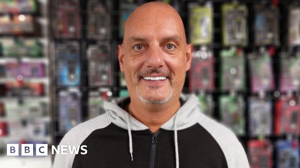 'Luke Littler effect' as Wednesbury darts shop trade trebles BBC News