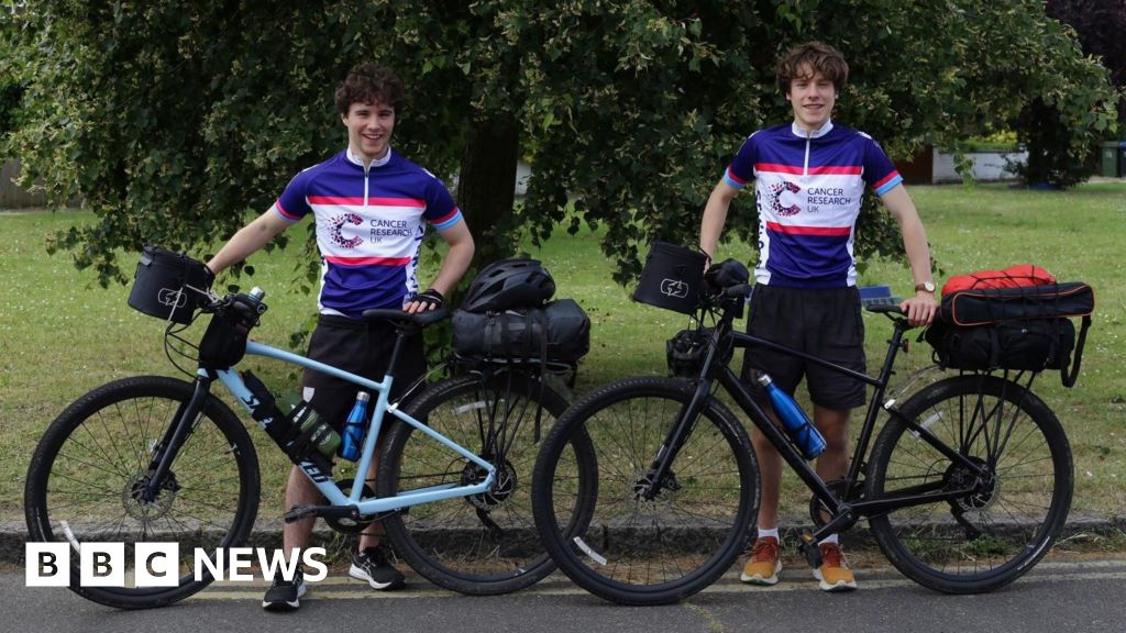 Cancer Research UK: Brothers set off on 800-mile charity bike ride