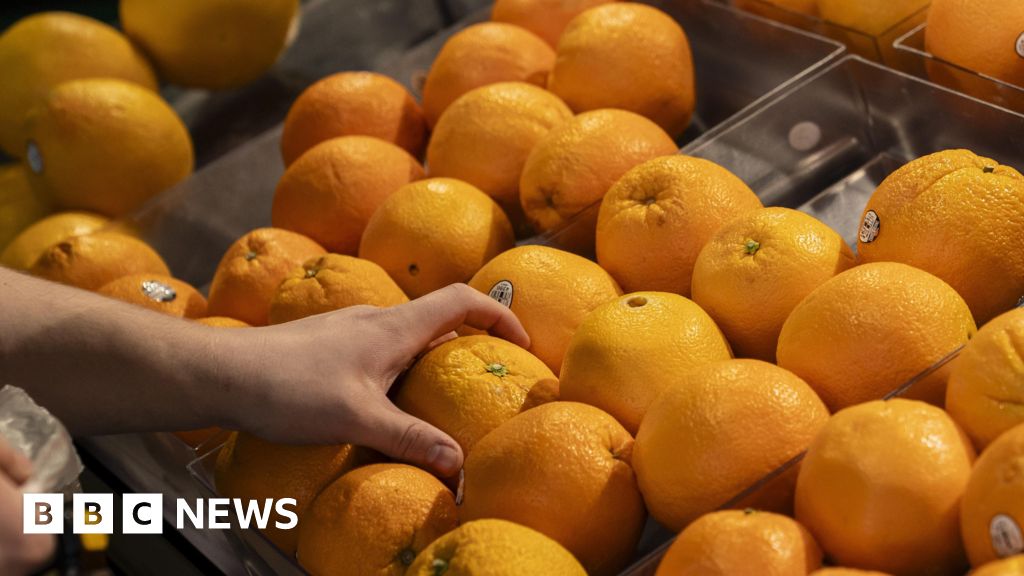 US inflation rises as tariffs drive up prices