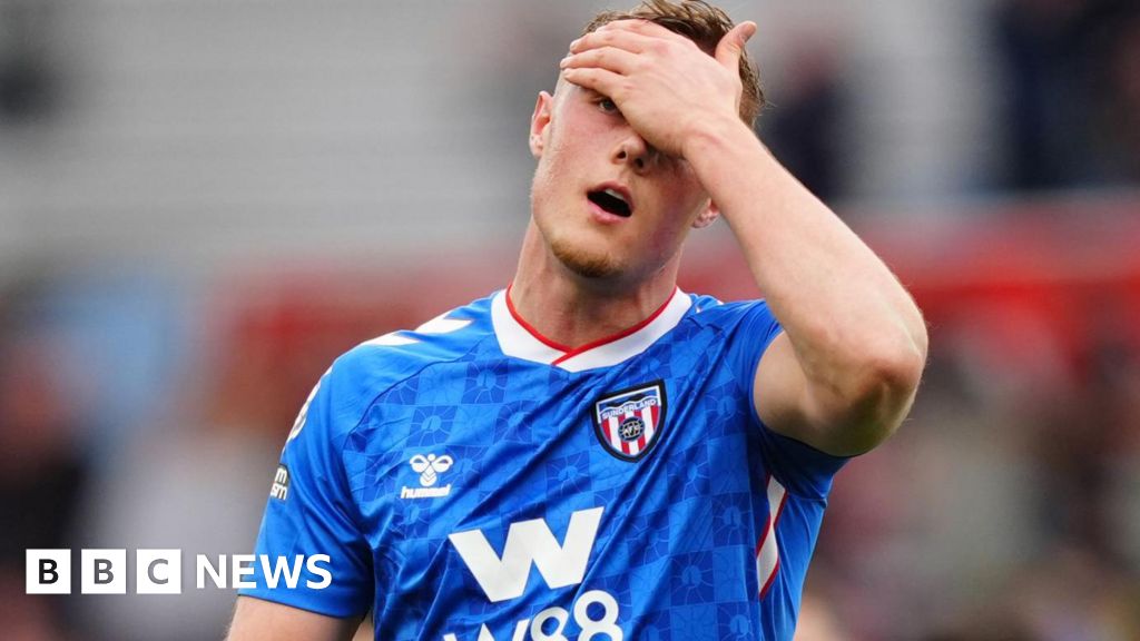 Artist to sue Sunderland AFC over away kit design