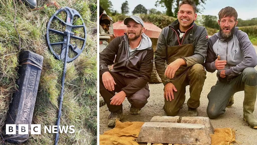 'Exceptionally rare' Roman lead blocks found on farmland