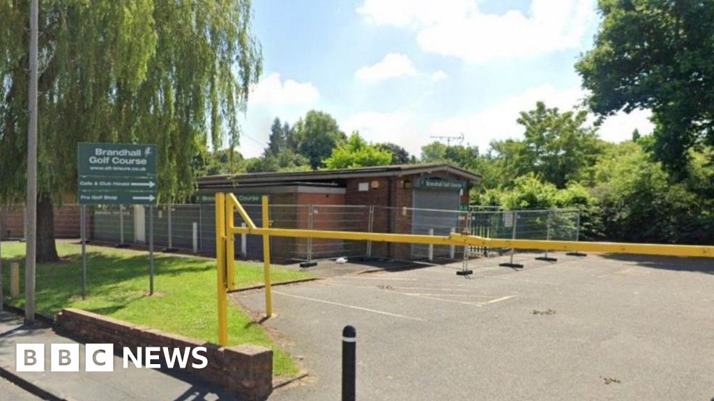 Golf Clubhouses Demolished for 440-Home Developments in England, New York