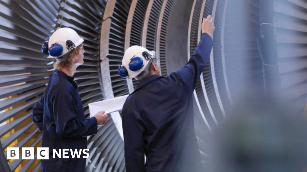 Low carbon focus for Wolverhampton university engineering scheme