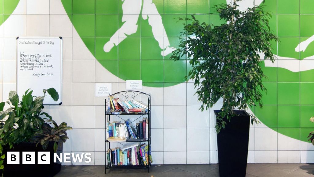 Book Exchanges Return to 15 London Tube Stations