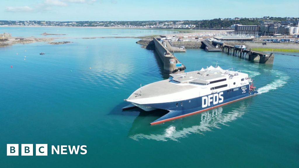 'Perfect storm' causes downfall in Jersey visitors