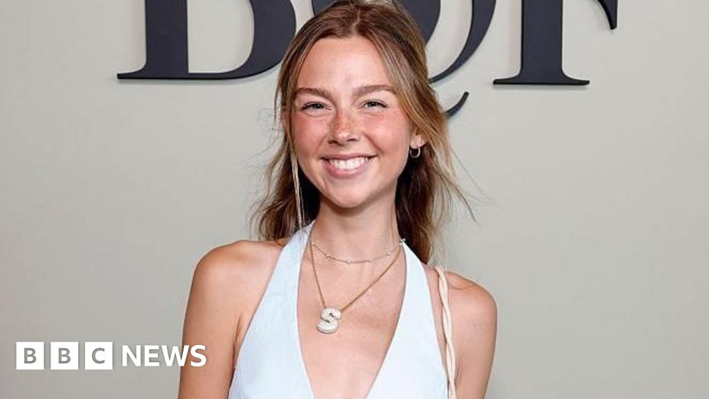 TikTok star Sydney Towle dies at 26 after cancer battle