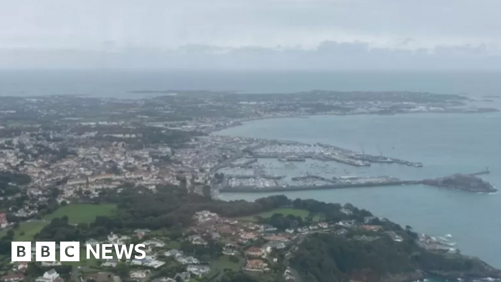 Guernsey tax rise plans for £80k+ earners scrapped BBC News