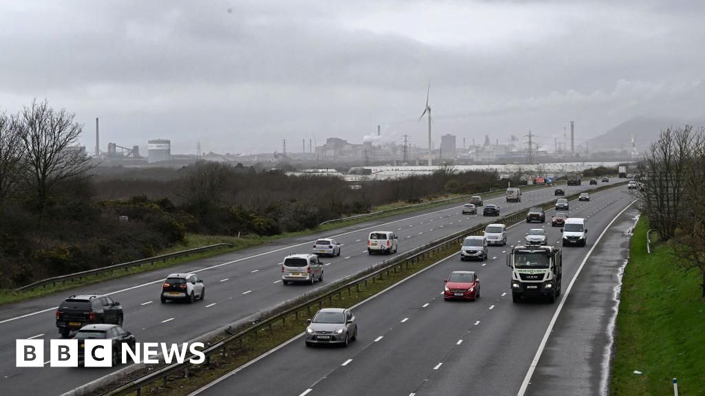 Christmas travel: Weather conditions improve across UK