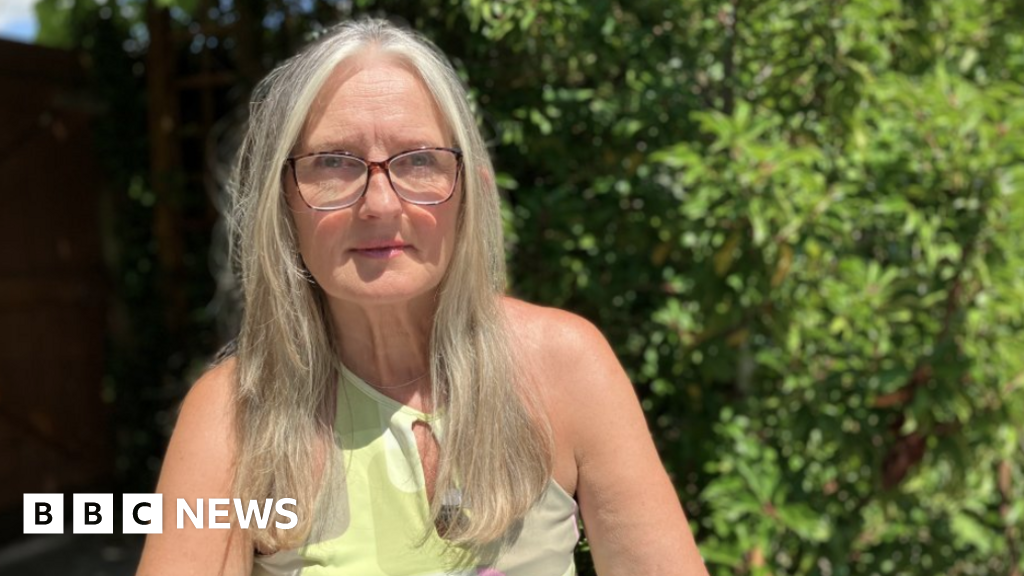 Woman calls for end to ‘physician associate’ use after lung damage