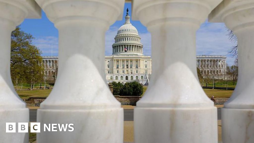 Senate Playin' Games Wit' Our Money: ICE & CBP Still Gettin' Paid, Fo Real?