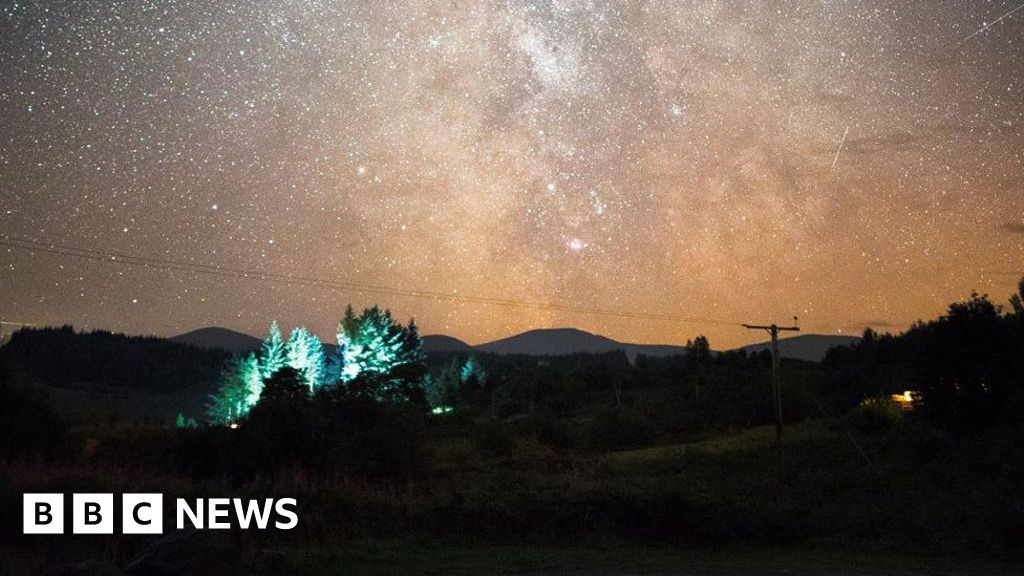 bbc.co.uk - Lairdmannoch Energy Park weather mast sparks fresh Dark Sky fears