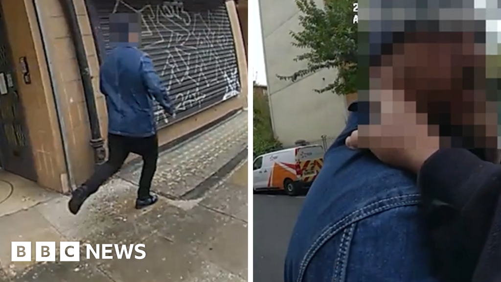 Police officer borrows bike to chase down thief