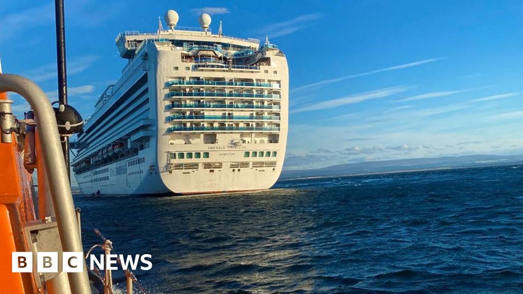 Invergordon Rnli Goes To Aid Of Ill Cruise Ship Passenger