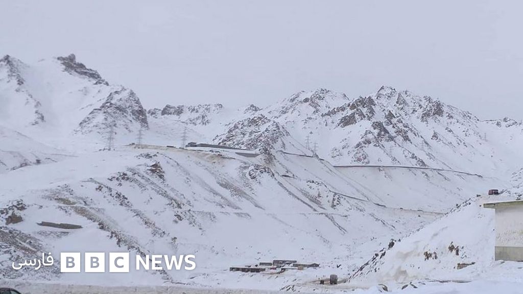 طوفان و برف بی سابقه گذرگاه سالنگ افغانستان را بست Bbc News فارسی