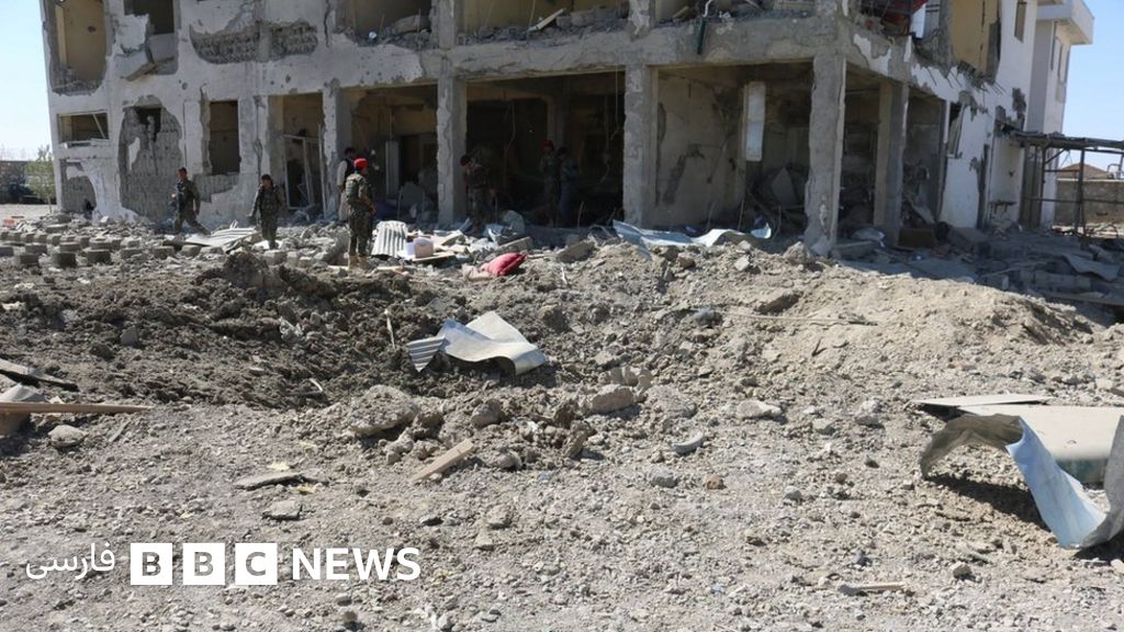 حمله انتحاری در غزنی افغانستان دست کم ۳۰ کشته به جا گذاشت Bbc News فارسی