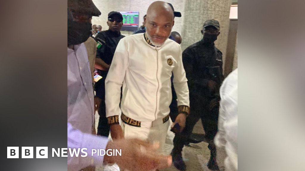 nnamdi-kanu-in-court-ipob-leader-say-im-no-dey-guilty-judge-adjourn