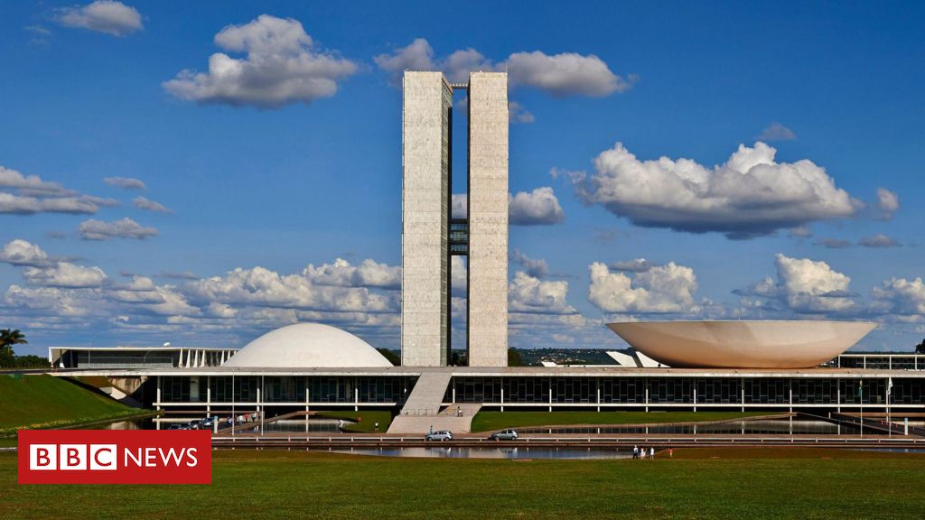 Por que Brasília não tem prefeito? 