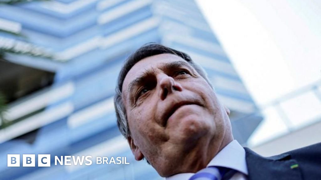 Entenda os crimes de que Bolsonaro foi acusado pela PGR