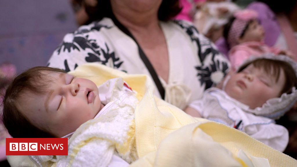 Bebês reborn: 'Apego por boneca pode vir da vontade de controle absoluto das relações'