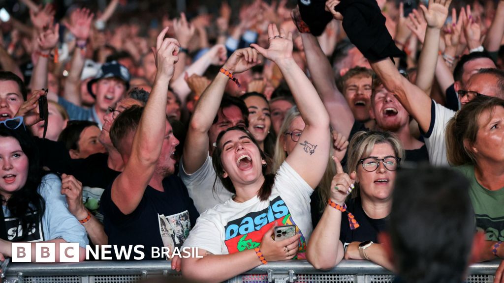 Homem morre após queda em show do Oasis em Londres