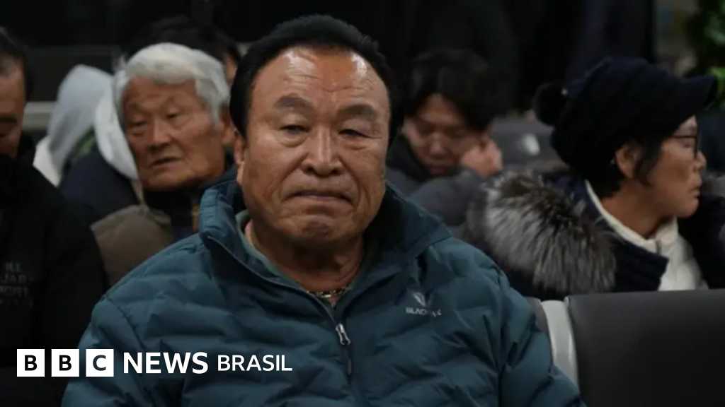 'Toda a família simplesmente desapareceu': a dor dos parentes das vítimas do acidente aéreo na Coreia do Sul