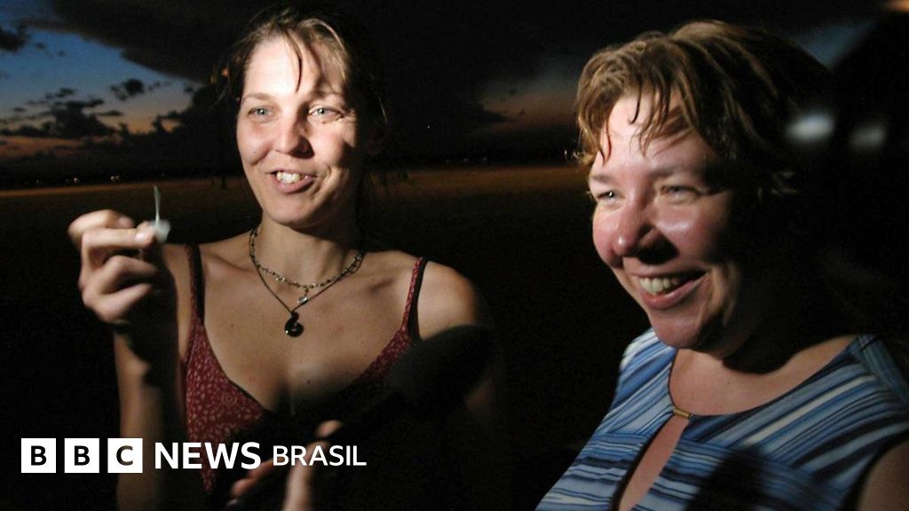 'Achei que íamos morrer': as amigas salvas de um ataque de leões graças a um abridor de latas