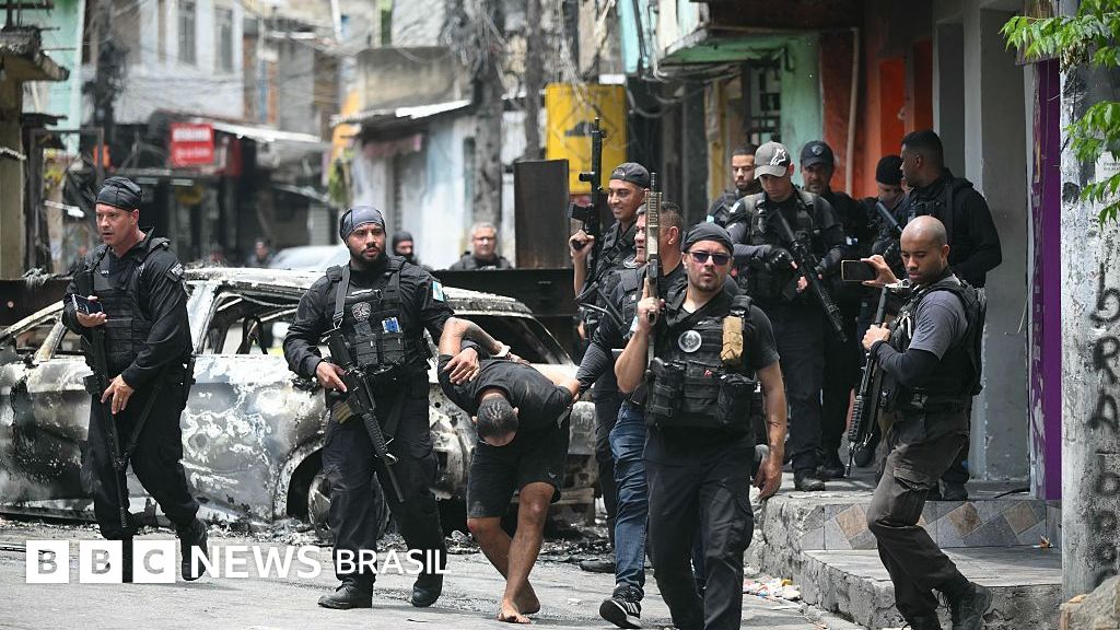 Como fuzis importados chegam às mãos do crime organizado no Brasil